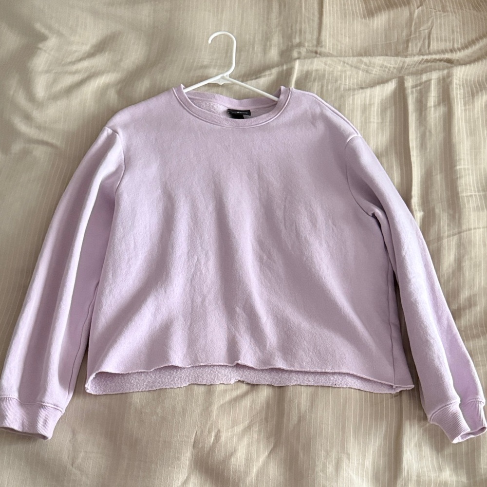 H&M Light Purple Crewneck Sweatshirt